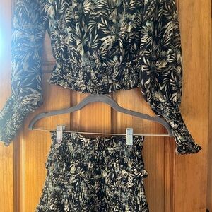 Elliatt Black and Gold Patterned Top